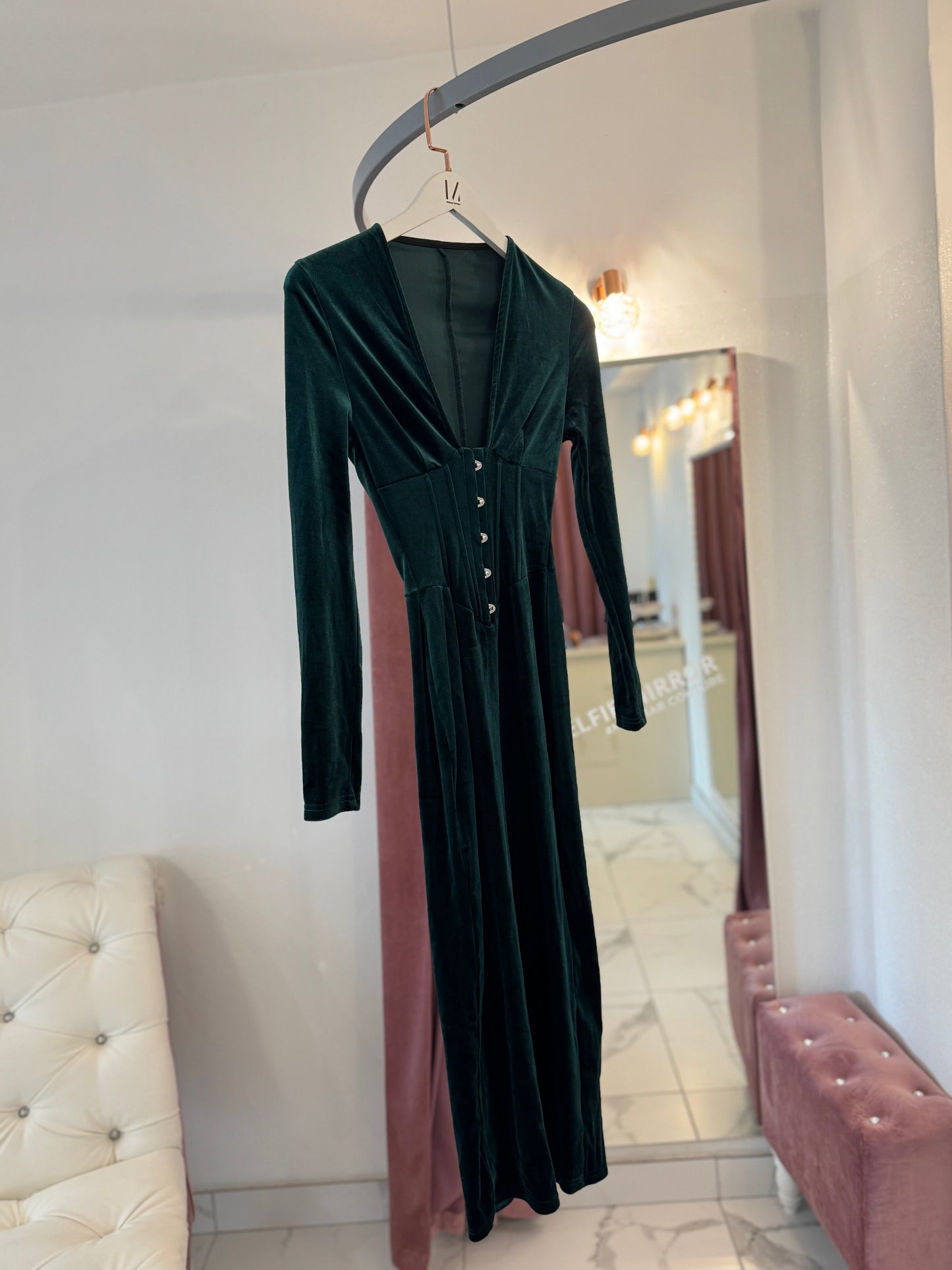 Velvet obleka Anette