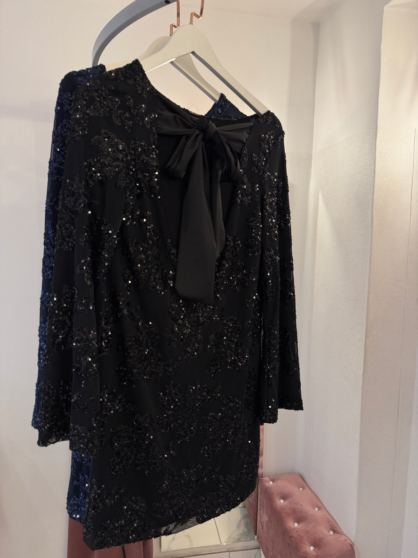 Bleščeča obleka Bow