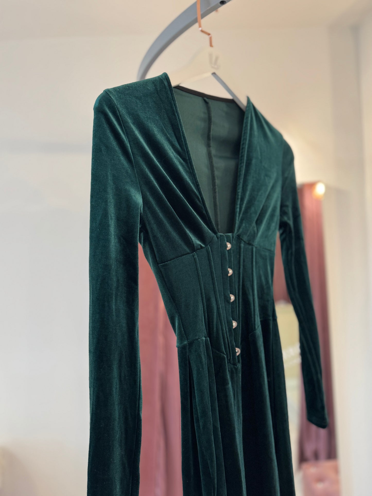 Velvet obleka Anette