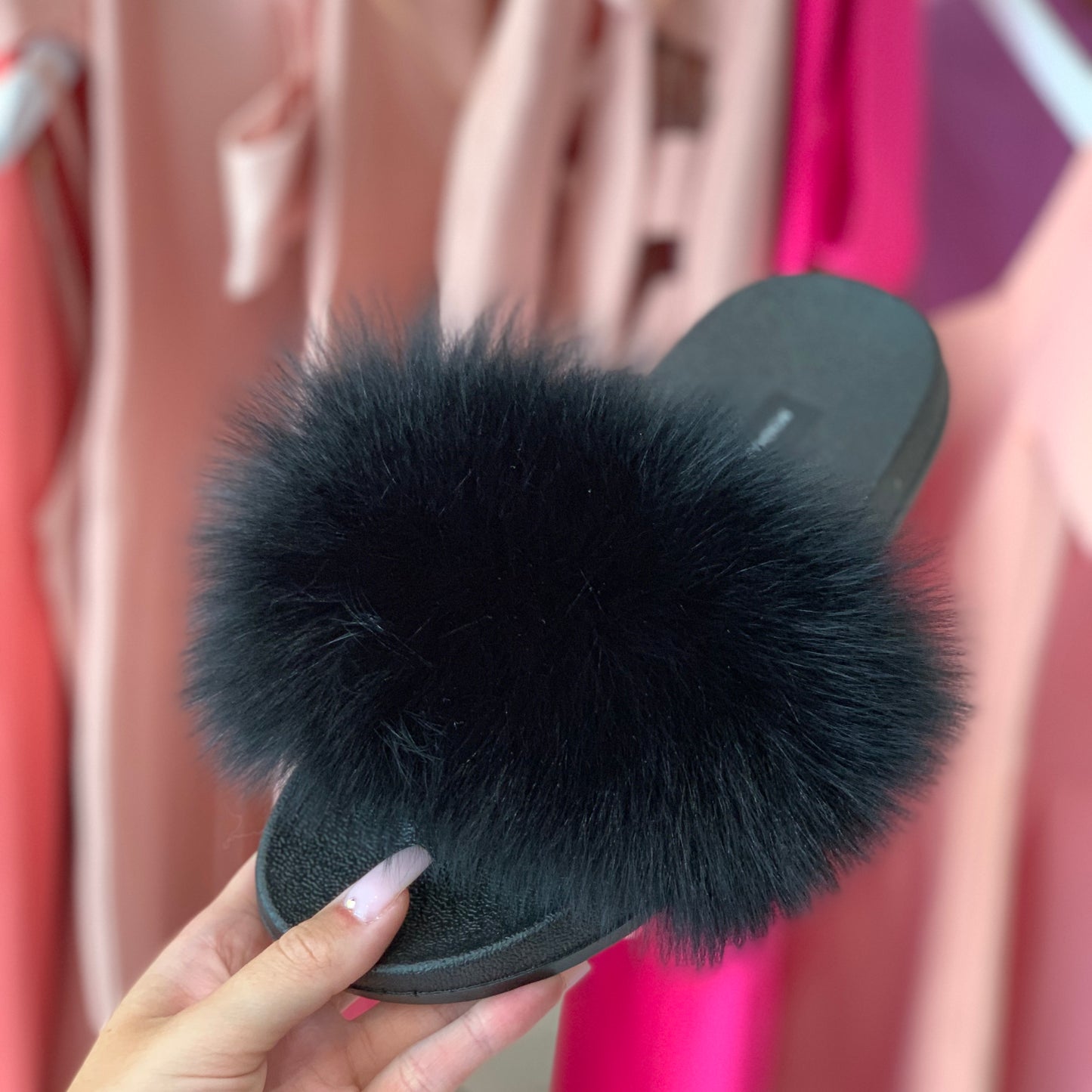 Krzneni natikači Fluffies (več barv-lisičji)